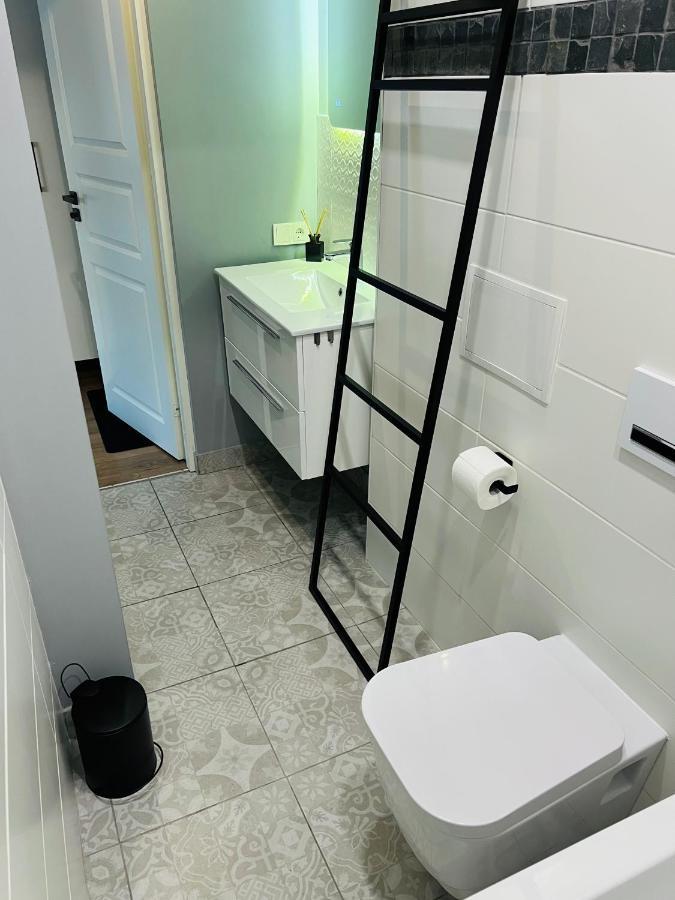 The Right Coast Apartment With Free Private Parking Rīga Exterior foto